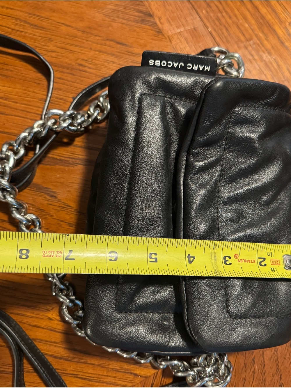 Marc Jacobs Black Leather Cushion Crossbody with Silver Chain - Picture 5 of 6